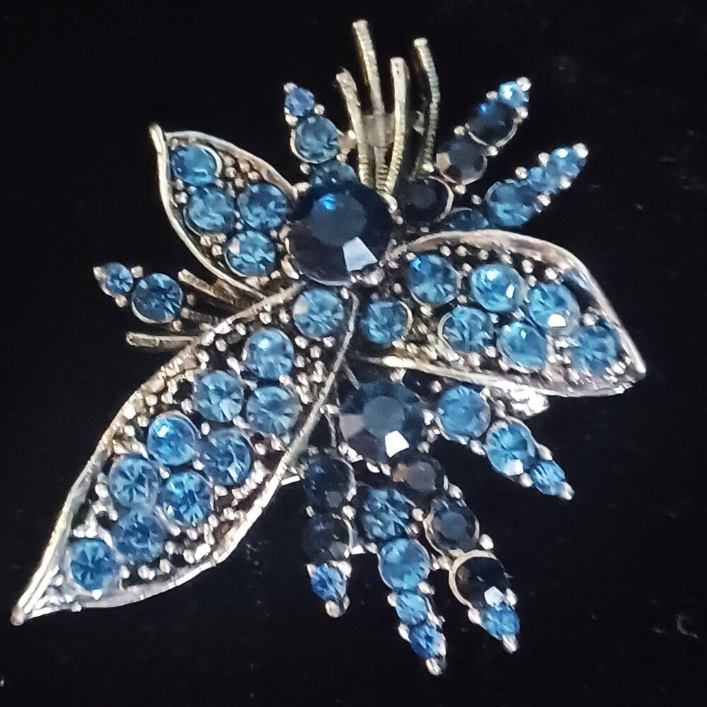 Beautiful Blue Rhinestone Brooch